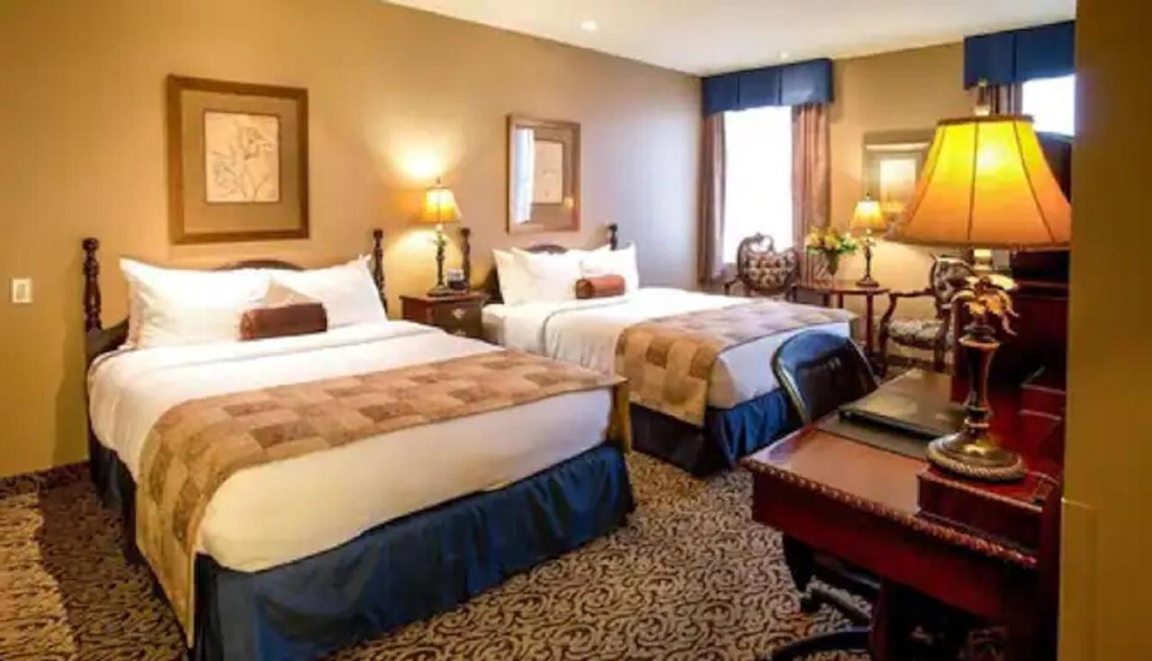 The Parlour Inn Ascend Hotel Collection Стратфорд Екстериор снимка