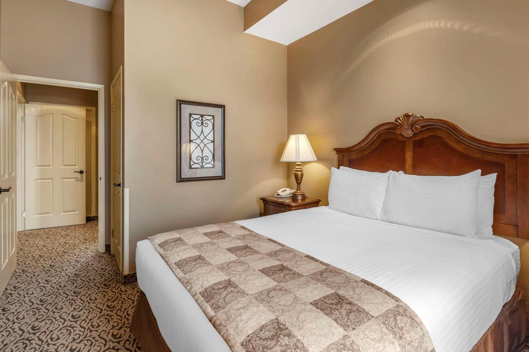 The Parlour Inn Ascend Hotel Collection Стратфорд Екстериор снимка