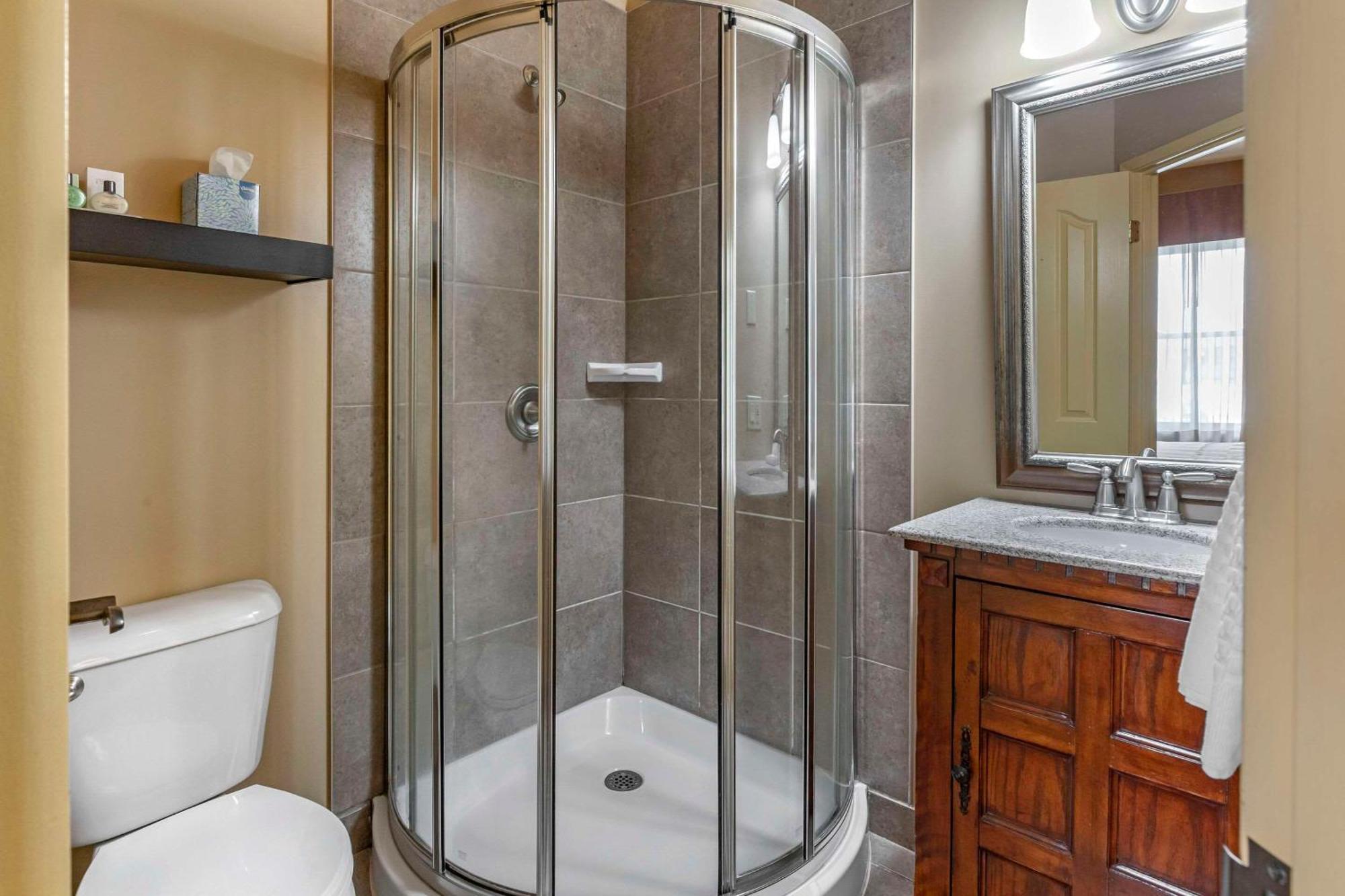The Parlour Inn Ascend Hotel Collection Стратфорд Екстериор снимка